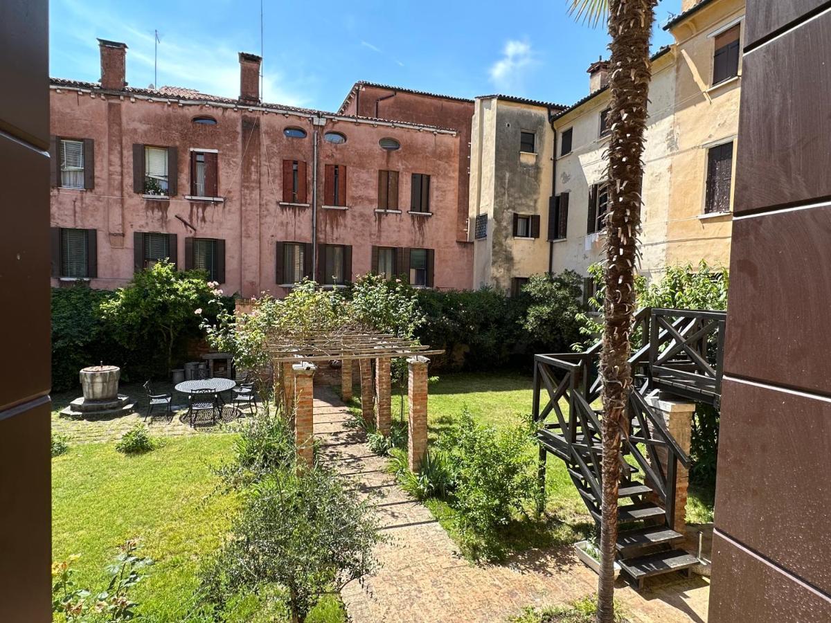 Zen Accommodation Grand Canal Veneza Exterior foto